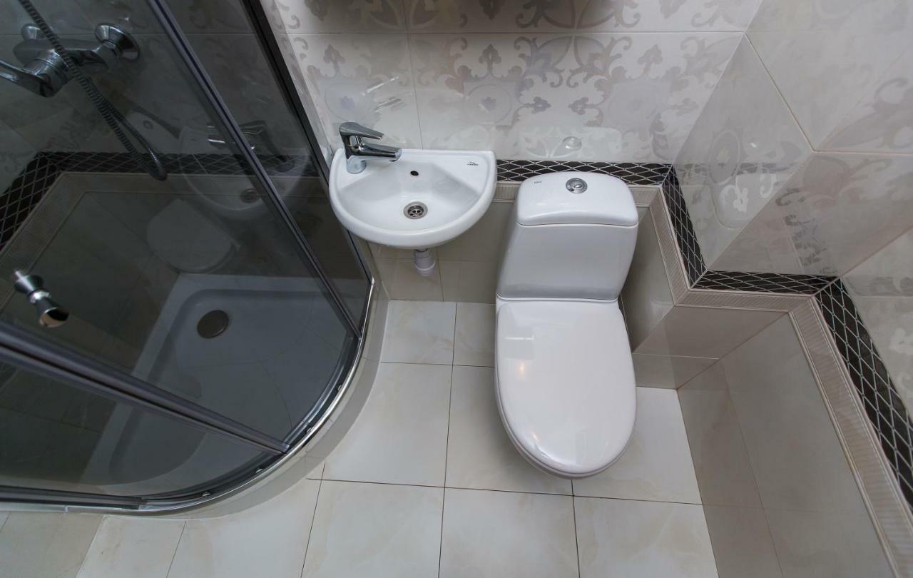 3 Rooms Apartments In The City Centr Lviv Exterior photo