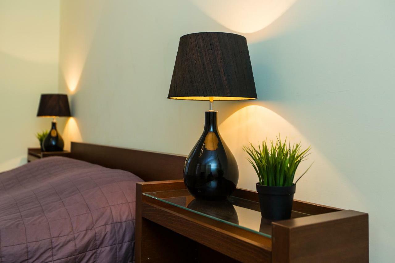 3 Rooms Apartments In The City Centr Lviv Exterior photo